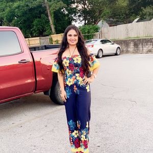 Meet your Posher, Alejandra